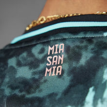 Cargar imagen en el visor de la galería, adidas Men's FC Bayern 24/25 Away Jersey