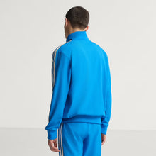 Cargar imagen en el visor de la galería, REAL MADRID TERRACE ICONS TRACK TOP