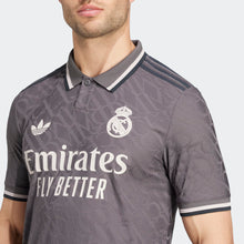 Cargar imagen en el visor de la galería, adidas Men's 24/25 Real Madrid Authentic Third Jersey