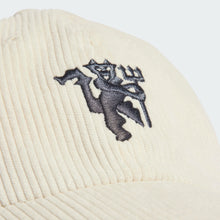 Cargar imagen en el visor de la galería, adidas Manchester United Third Baseball Cap