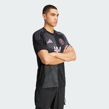 Cargar imagen en el visor de la galería, adidas Men's Messi Inter Miami 2025 Away Jersey