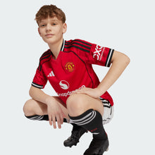 Cargar imagen en el visor de la galería, adidas Youth Manchester United 25/26 Home Jersey