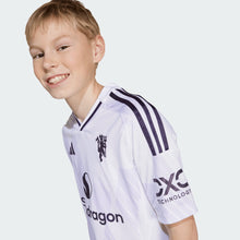 Cargar imagen en el visor de la galería, adidas Youth Manchester United 25/26 Away Jersey