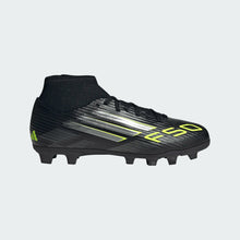 Cargar imagen en el visor de la galería, adidas F50 Club Mid FG J