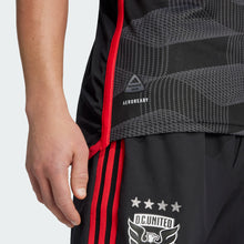 Cargar imagen en el visor de la galería, adidas D.C. United 24/25 Home Authentic Jersey