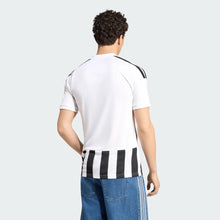 Cargar imagen en el visor de la galería, adidas Men’s Juventus 26/27 Stadium Home Jersey