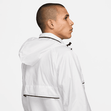 Cargar imagen en el visor de la galería, Men's Nike USMNT Soccer Jacket