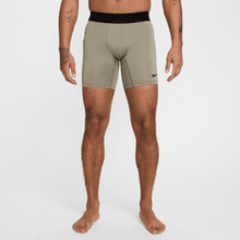 Cargar imagen en el visor de la galería, Nike Pro Men's Dri-FIT Fitness Shorts