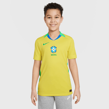 Cargar imagen en el visor de la galería, Nike Youth 2025 Brazil Women's Stadium Home Jersey