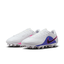 Load image into Gallery viewer, Nike Tiempo Maestro Academy FG/MG