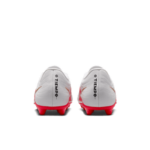 Cargar imagen en el visor de la galería, Nike Tiempo Maestro Club FG/MG