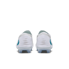 Cargar imagen en el visor de la galería, Nike Phantom 6 Low Elite FG