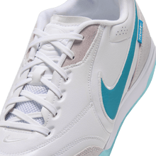Load image into Gallery viewer, Nike Tiempo Streetgato IC