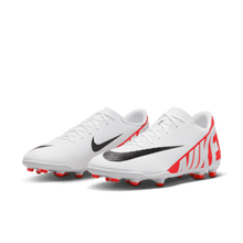 Cargar imagen en el visor de la galería, Nike Mercurial Vapor 15 Club MG