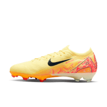 Cargar imagen en el visor de la galería, Nike Zoom Vapor 16 Elite KM FG