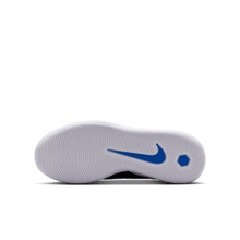Cargar imagen en el visor de la galería, Nike Jr. Phantom 6 Low Academy IC