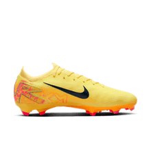 Load image into Gallery viewer, Nike Mercurial Vapor 16 Pro KM FG