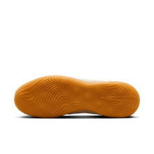 Load image into Gallery viewer, Nike Streetgato IC