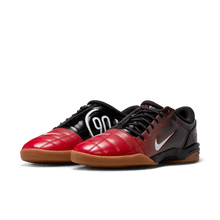 Load image into Gallery viewer, Nike Total 90