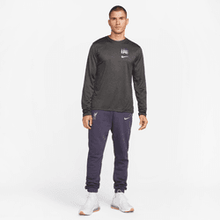 Cargar imagen en el visor de la galería, Men's Nike Liverpool Long-Sleeve T-Shirt