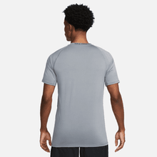Cargar imagen en el visor de la galería, Nike Pro Men's Dri-FIT Slim Short-Sleeve Top