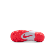 Cargar imagen en el visor de la galería, Nike Jr. Tiempo Maestro Club Flex FG/MG PS