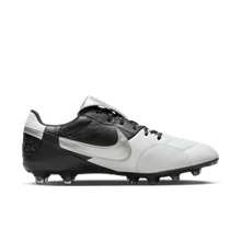 Cargar imagen en el visor de la galería, The Nike Premier 3 FG