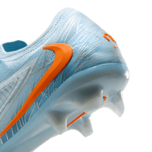 Cargar imagen en el visor de la galería, Nike Phantom 6 Low Elite FG NU4
