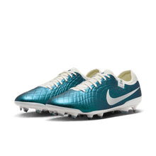 Cargar imagen en el visor de la galería, Nike Tiempo Emerald Legend 10 Pro FG 30