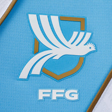 Cargar imagen en el visor de la galería, Umbro Men's 2026 Guatemala Home Jersey