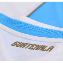 Cargar imagen en el visor de la galería, Umbro Men's 2026 Guatemala Home Jersey