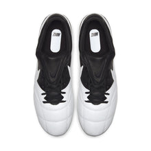 Cargar imagen en el visor de la galería, Nike Premier II FG