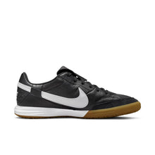 Cargar imagen en el visor de la galería, The Nike Premier 3 IC