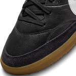 Cargar imagen en el visor de la galería, The Nike Premier 3 IC