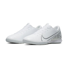 Cargar imagen en el visor de la galería, Nike Mercurial Vapor 13 Academy Indoor