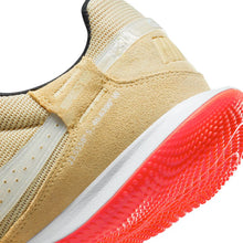 Cargar imagen en el visor de la galería, Nike Streetgato IC