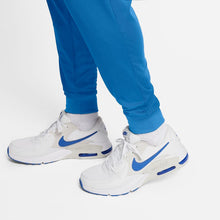 Cargar imagen en el visor de la galería, Nike F.C. Dri-FIT Knit Pants