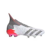 Cargar imagen en el visor de la galería, adidas Predator Freak+ FG