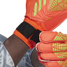 Load image into Gallery viewer, Predator GL training Gloves