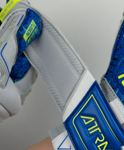 Load image into Gallery viewer, Reusch Attrakt Freegel Fusion Ortho-Tec Goaliator