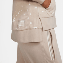 Cargar imagen en el visor de la galería, Nike U.S. Standard Issue Women's Dri-FIT Pullover Hoodie