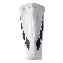 Cargar imagen en el visor de la galería, Nike Elite Guard Lock