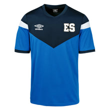 Cargar imagen en el visor de la galería, Umbro 2023 El Salvador SS Training Top
