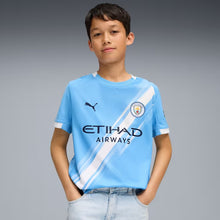 Load image into Gallery viewer, Puma Youth Manchester City 25/26 Home Replica
