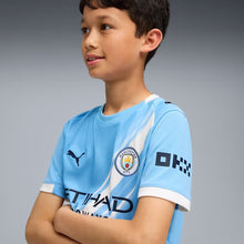 Load image into Gallery viewer, Puma Youth Manchester City 25/26 Home Replica
