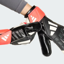 Cargar imagen en el visor de la galería, adidas Predator Training Junior Goalkeeper Glove
