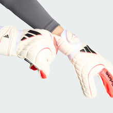 Cargar imagen en el visor de la galería, adidas Copa Goalkeeper Glove Match Fingersave Junior
