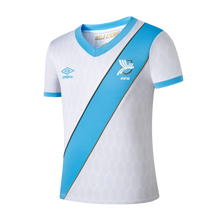 Cargar imagen en el visor de la galería, Umbro Kids Guatemala 2026 Home Jersey Kit
