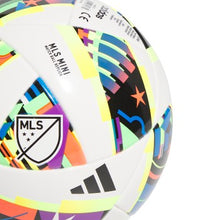 Cargar imagen en el visor de la galería, adidas MLS Mini
