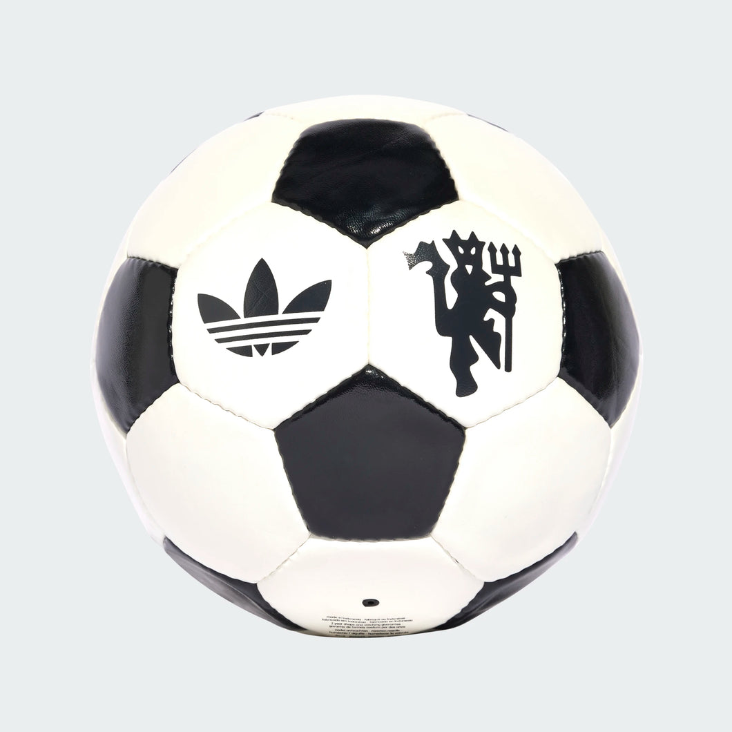 adidas Manchester United Trefoil Club Ball
